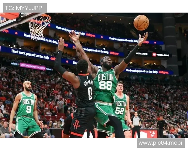 残阵绿军21分大胜火箭豪取五连胜